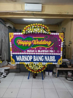 Papan Bunga di Pondok Kelapa